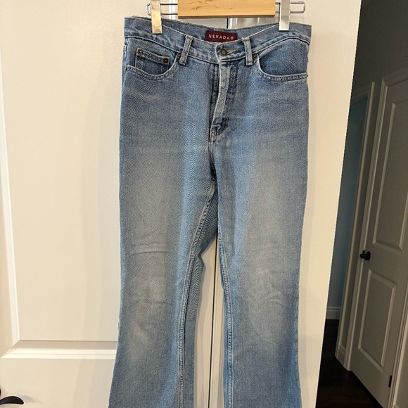 Nevada Jeans - Picture 1 of 8